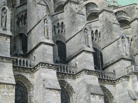 cathedrale-edifice-arcs-architecture